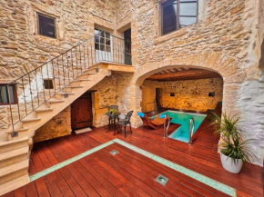Maison provençale avec Piscine intérieure, spa et hammam à deux pas d'Uzès